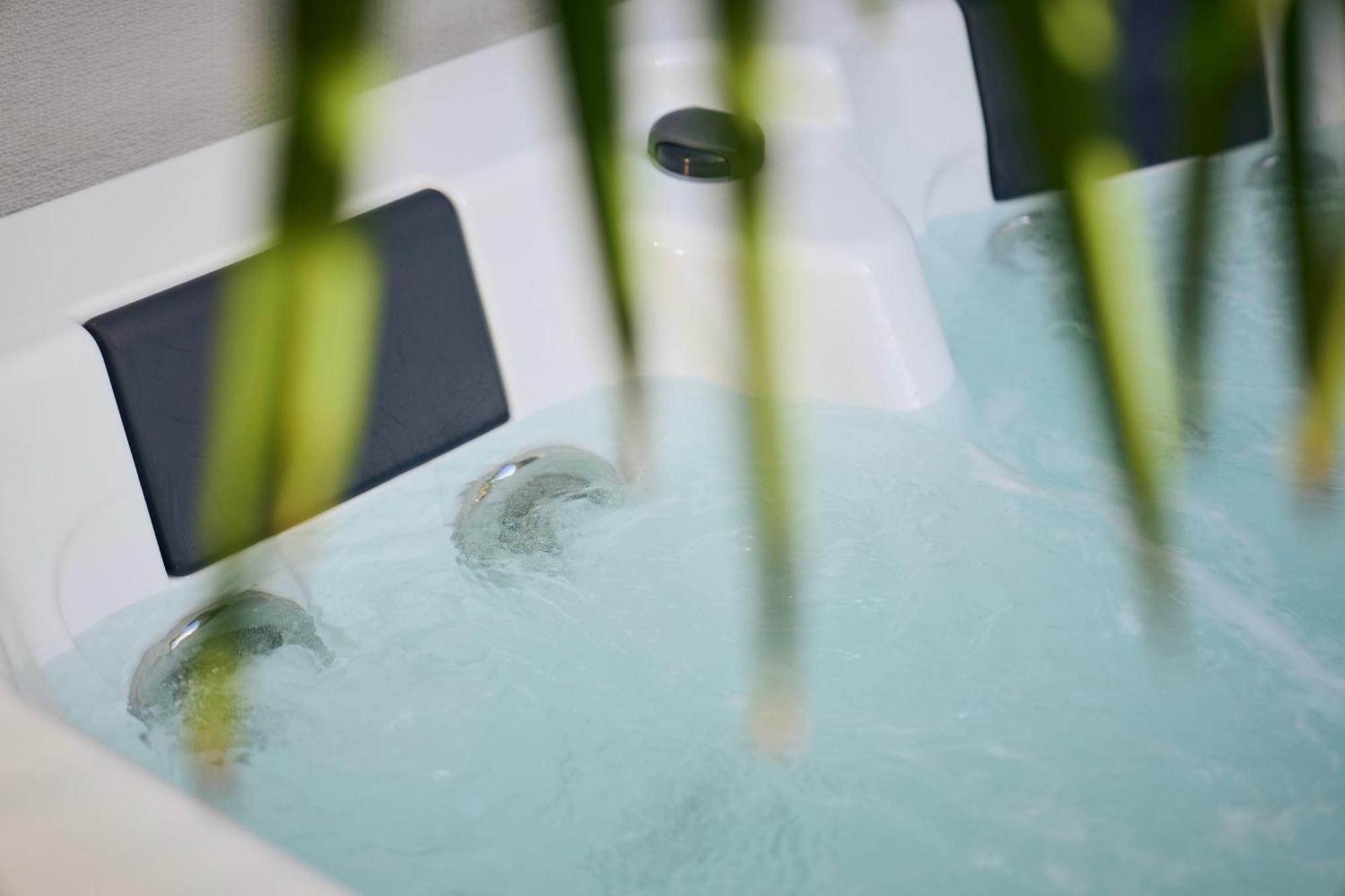 Suite Atypique - Jacuzzi Privatif En Centre Ville De Cognac Ngoại thất bức ảnh