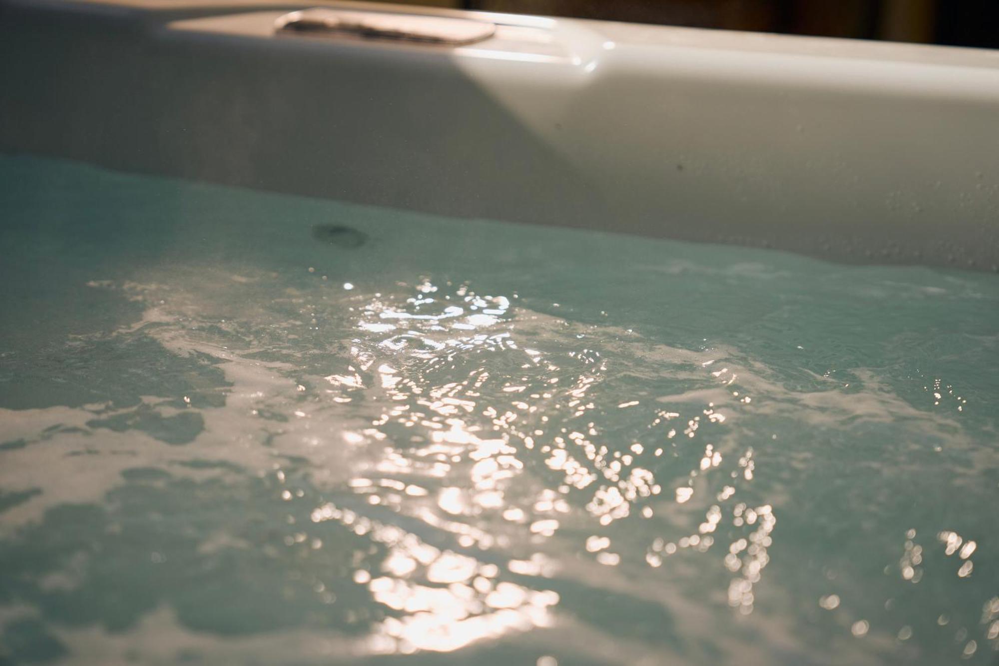 Suite Atypique - Jacuzzi Privatif En Centre Ville De Cognac Ngoại thất bức ảnh